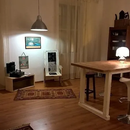 Couette-café Peggy 4*